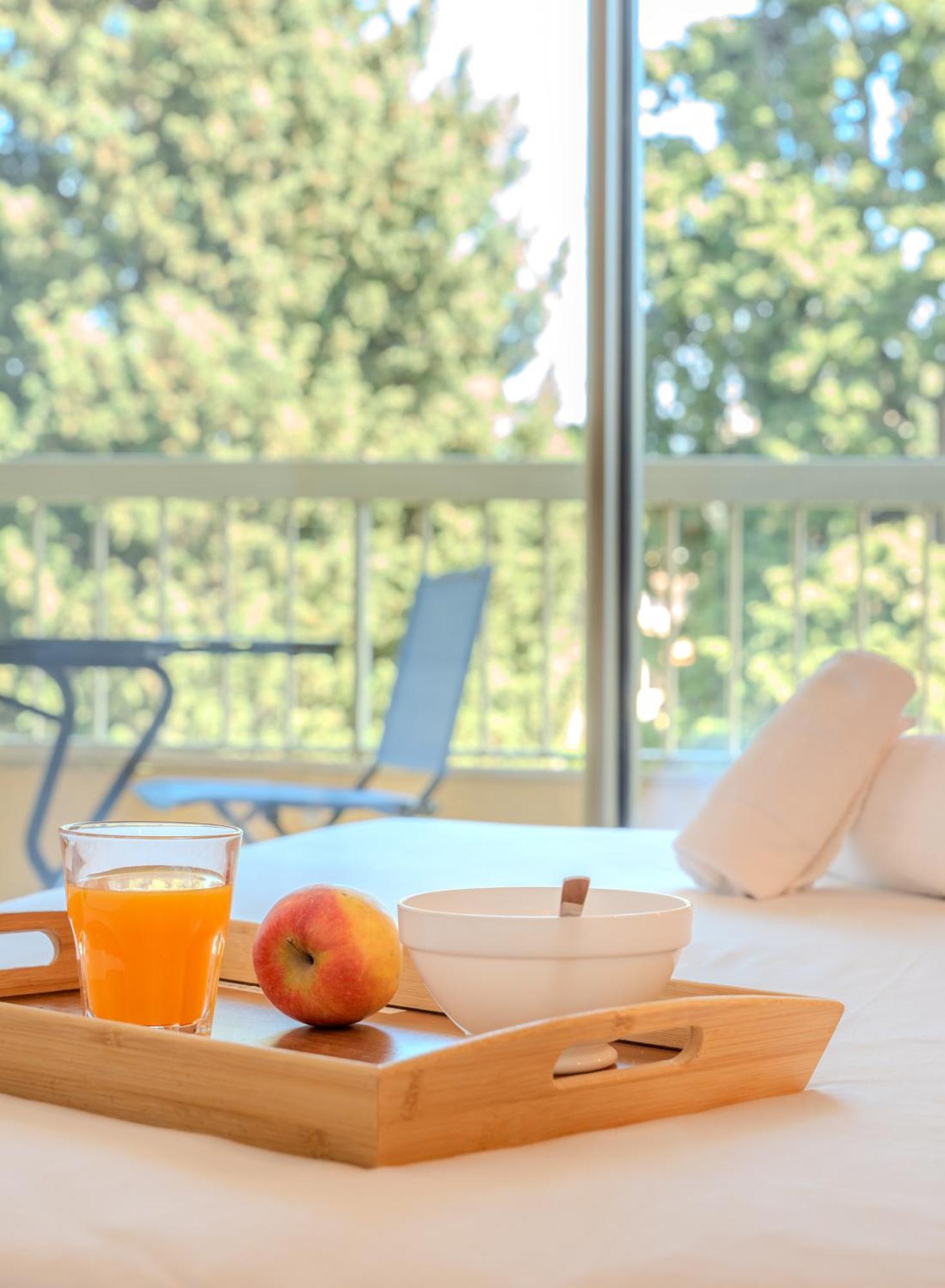 Les 15 Pins & La Mer -Your Green Getaway Near Sea & Beach Antibes Buitenkant foto