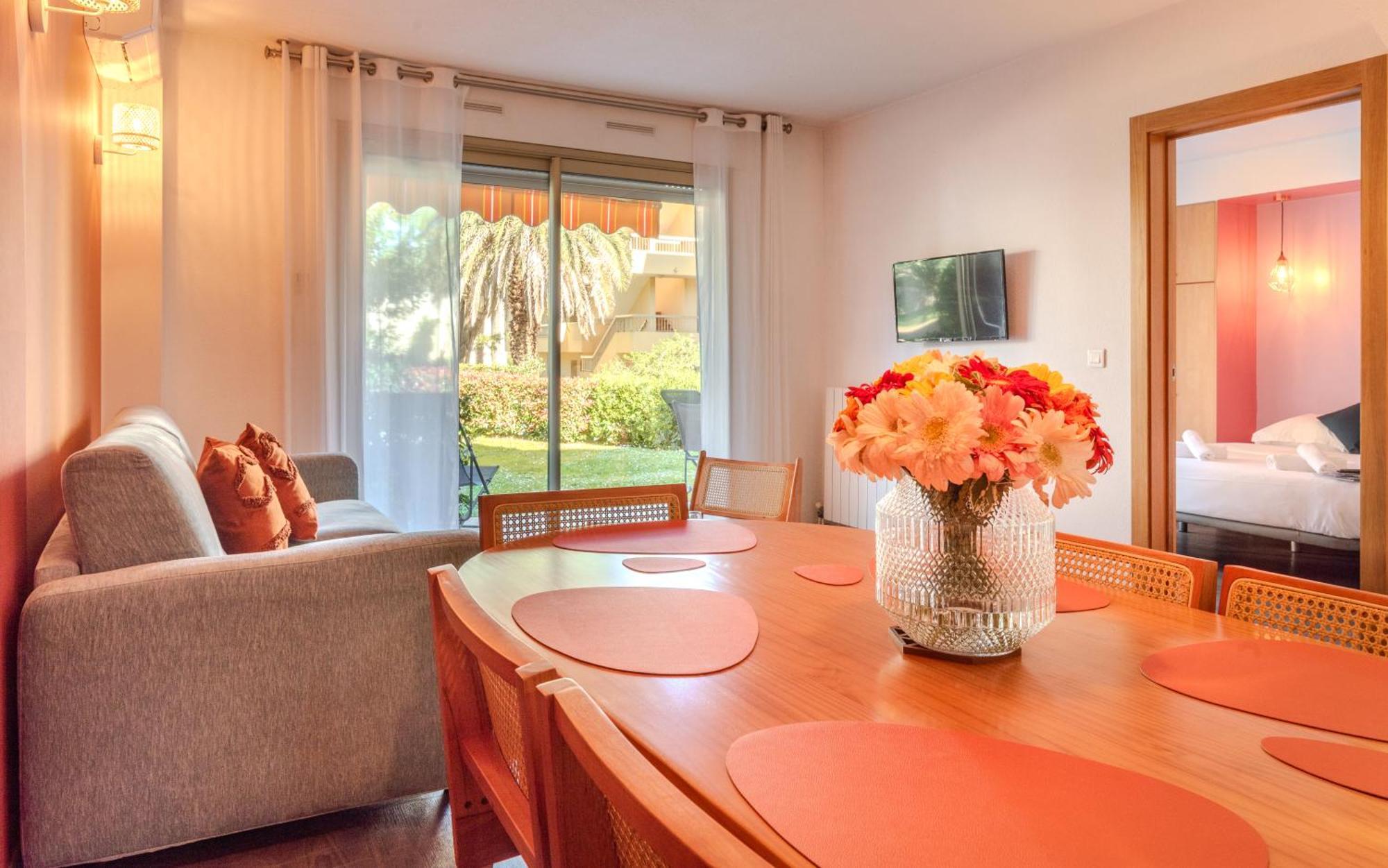 Les 15 Pins & La Mer -Your Green Getaway Near Sea & Beach Antibes Buitenkant foto